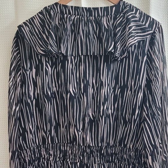 LB Pirate Blouse - Picture 2 of 2